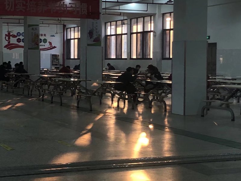 在玉溪的企业中，如何打造一个既经济又美味的员工食堂？今天就来聊聊这个话题。